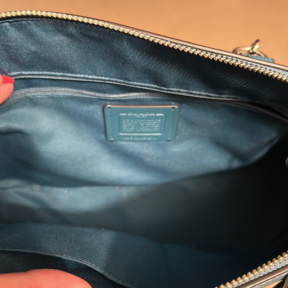 Coach Bag - Picture 4 of 8